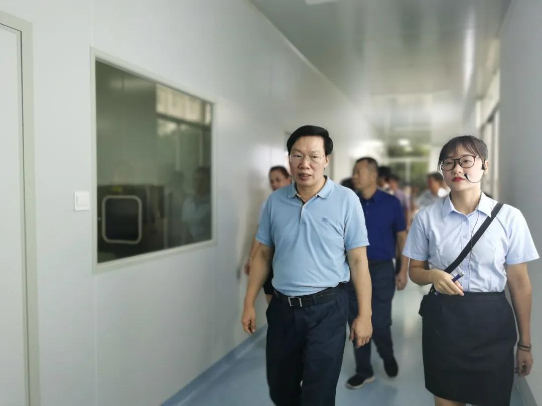 福建省人大常委会副主任檀云坤一行莅临元生泰视察指导(图7)