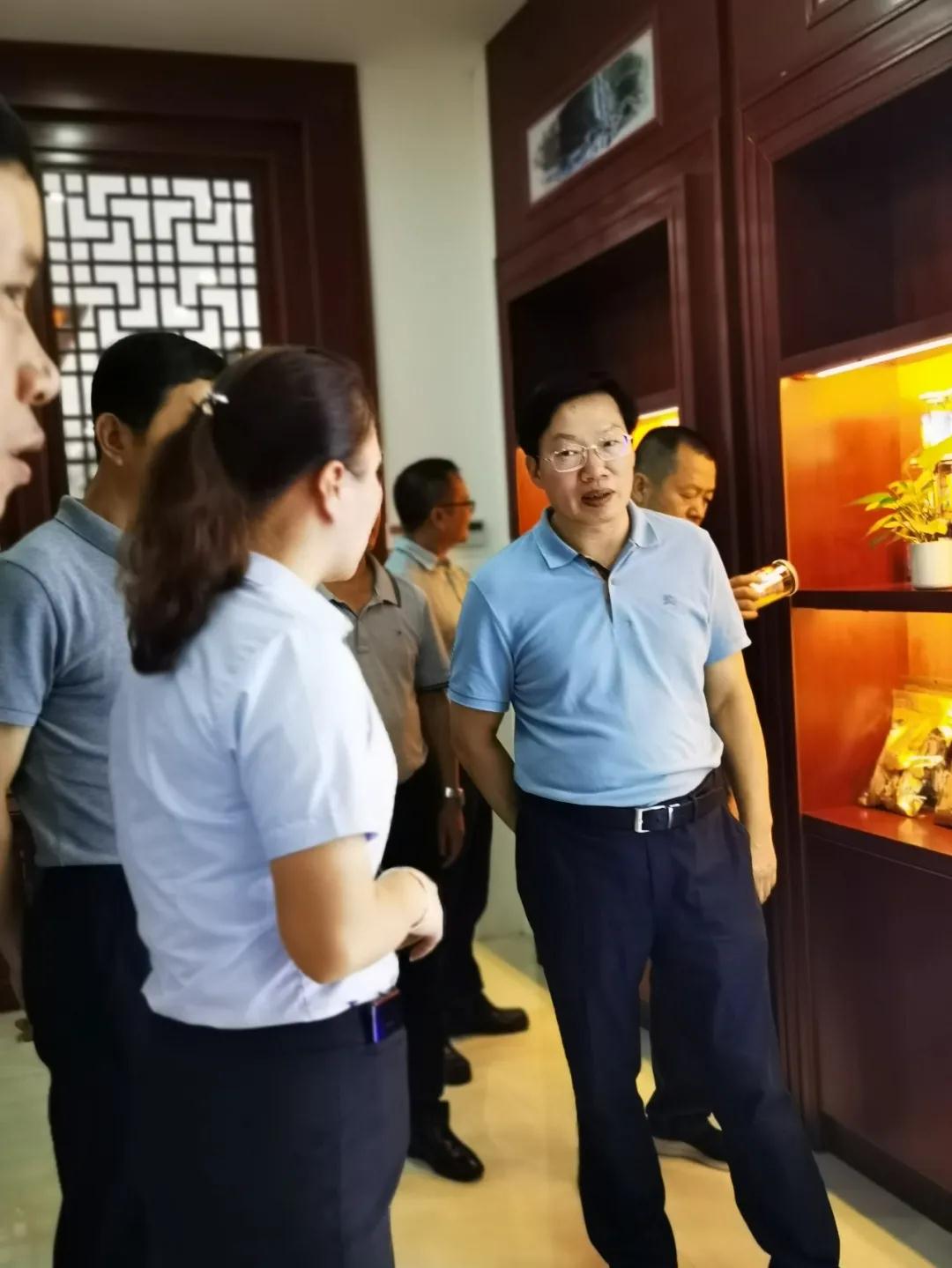 福建省人大常委会副主任檀云坤一行莅临元生泰视察指导(图9)